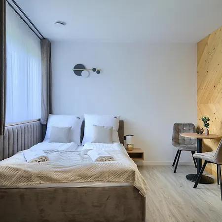 Aparthotel Mr Obrochta Tatra View & Sauna - 5 Min Do Goracy Potok I Termy Szaflary 3*